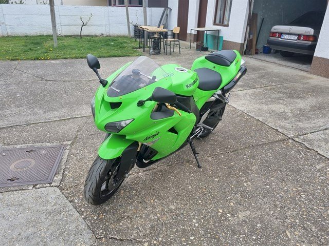 KAWASAKI ZX 10R 2006.