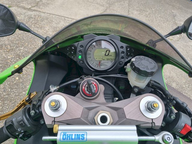 KAWASAKI ZX 10R 2006.