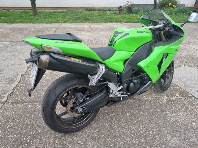 KAWASAKI ZX 10R 2006.