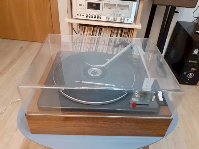GARRARD MODEL 2000