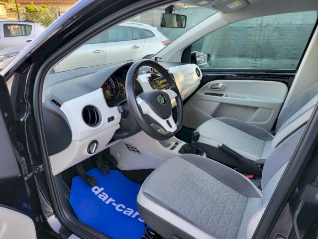 VW UP BEATS 2017 AUTOMATSKA KLIMA