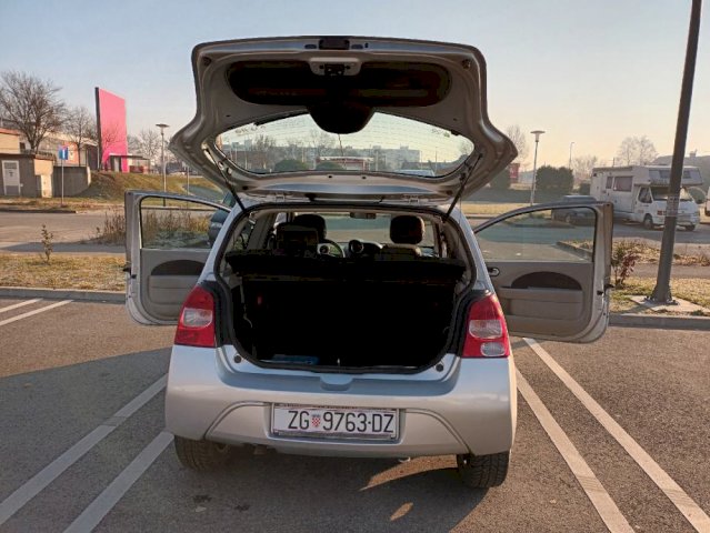 AKCIJA 25 000 KN.OVAJ TJEDAN. RENAULT TWINGO 2008