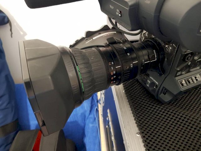 3 KAMERE PANASONIC HPX 371 sa stativima