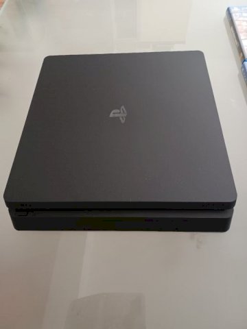 PS4, radi kao novi