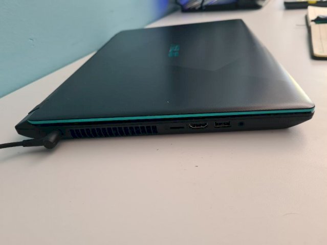 ASUS X560-EJ182