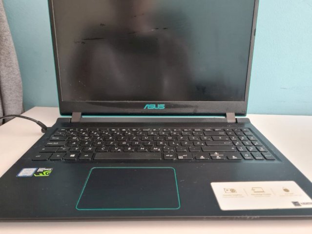 ASUS X560-EJ182