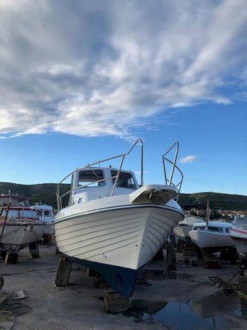 Adria 800
