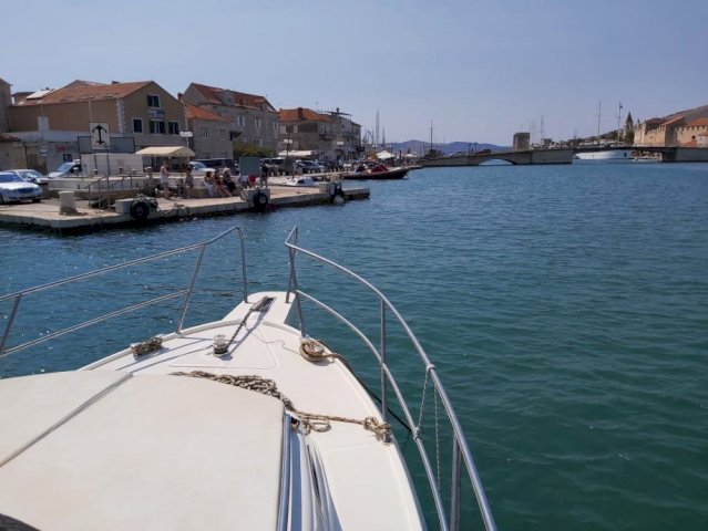 Adria 800