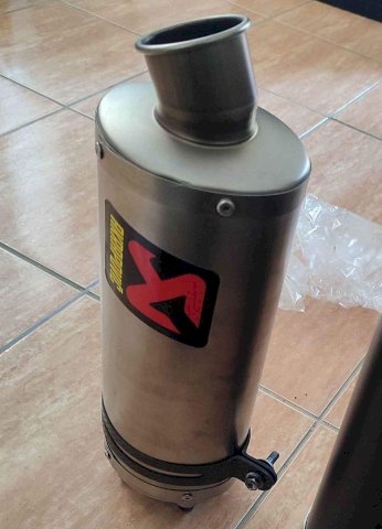 Akrapović auspuh Suzuki k4 k5 600/750