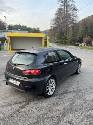 Alfa Romeo 147