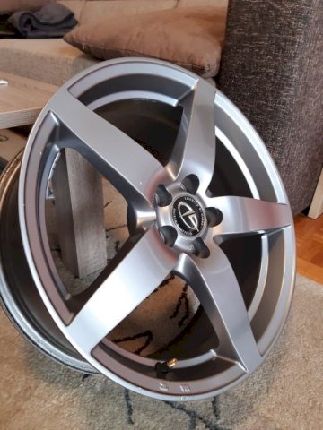 Alu felge Kosei WK139 17