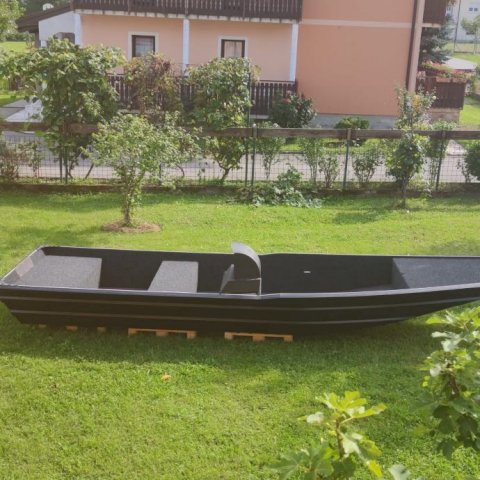 Aluminijski čamac NOVO PRILIKA