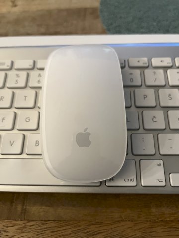Apple tipkovnica i miš