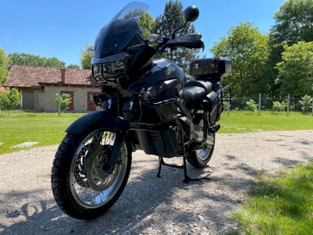 Aprilia Caponord etv 1000, 2004 god.
