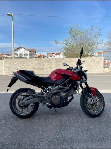 Aprilia Shiver 750 cm3, 2012 god.