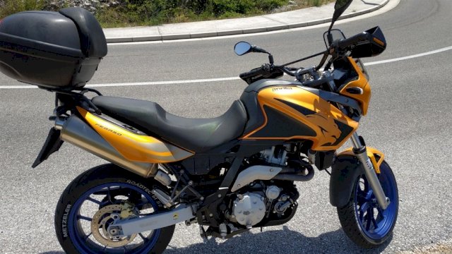 Aprilia pegaso 650