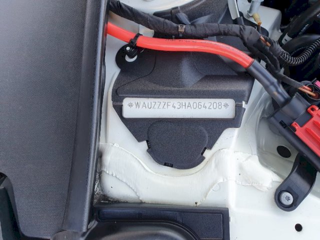 Audi A4 Avant 2,0 TDI AUTOMATIC reg 1g+full kasko