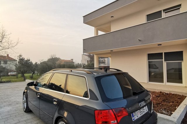 Audi A4 Avant 2.0 tdi 125kw REG GOD DANA