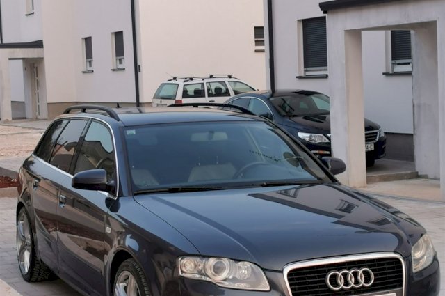 Audi A4 Avant 2.0 tdi 125kw REG GOD DANA