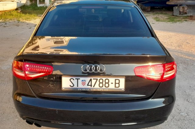 Audi A4 Limuzina