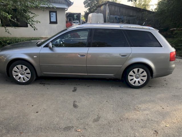 Audi A6 Avant 2,5 V6 TDI