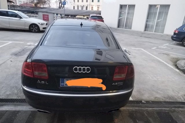 Audi A8 L