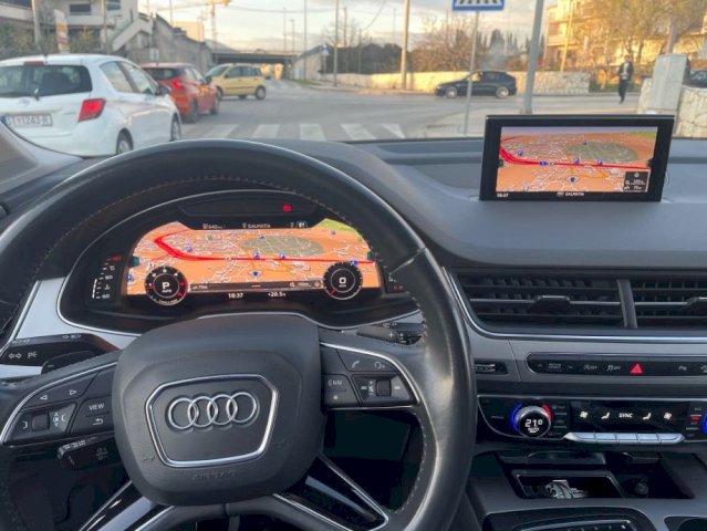 Audi Q7 3,0 TDI automatik