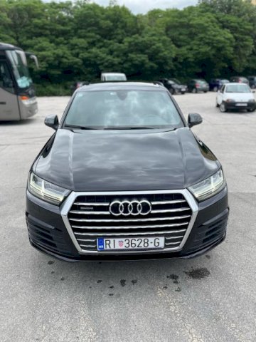 Audi Q7 3,0 V6 TDI 3xS line ,60.000 km