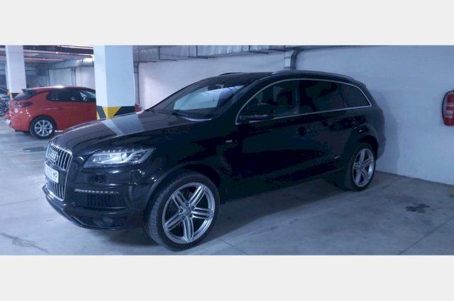 Audi Q7 Audi q7 3.0 tdi 8 brzina 2013 godište Fu