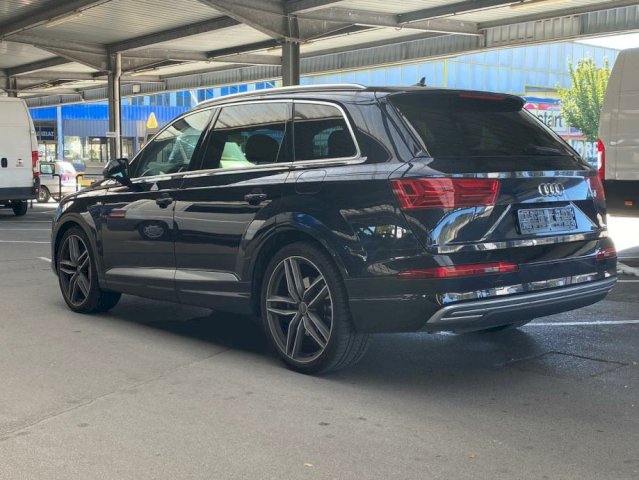 Audi Q7 E-TRON 3.0 TDI Quattro