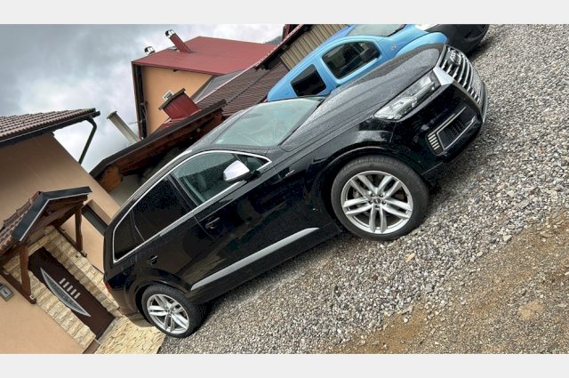 Audi Q7 E-tron