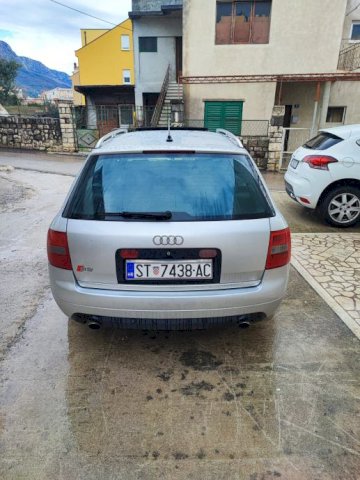 Audi S6 Avant 4,2 V8