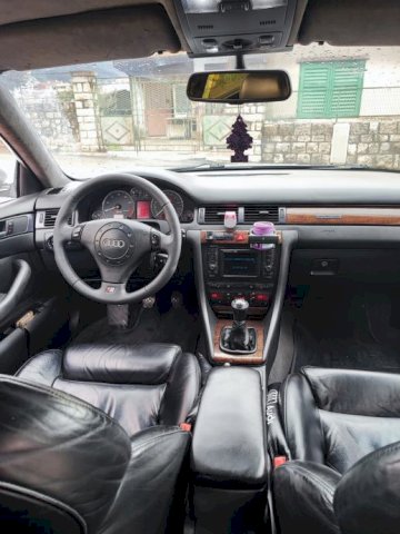 Audi S6 Avant 4,2 V8