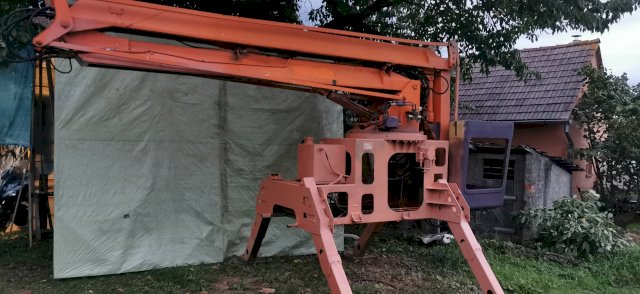 Auto košara 12 m, sa 12V pumpa za hidrauliku. IS