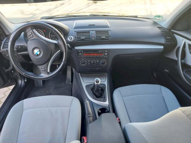 BMW 118d-NOVI LANAC-REG 08/2023-SERVISNA