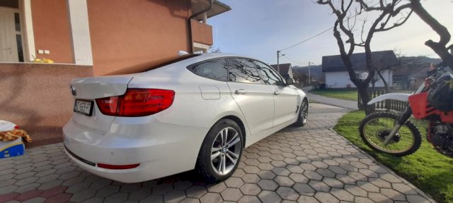 BMW 318d GT,2014g + 4 zimske gume i 4 ljetne gume