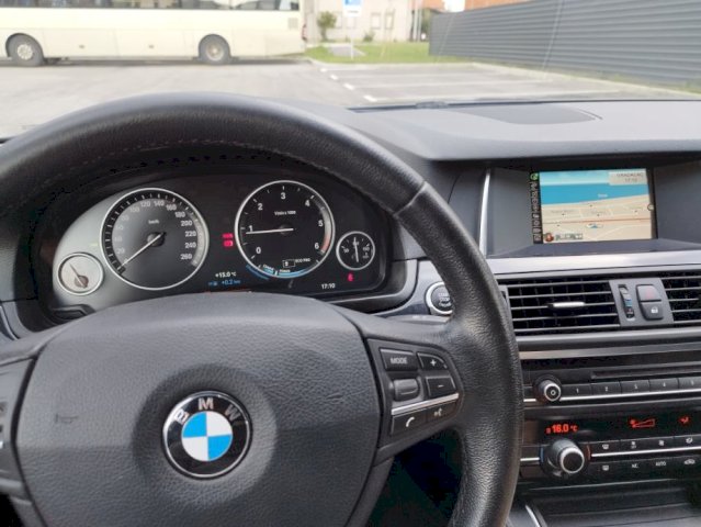 BMW 520D 140KW Facelift 2016g Prodajem rabljeno v
