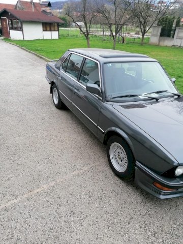 BMW 524 TD