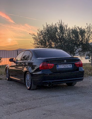 BMW E90 320d LCI