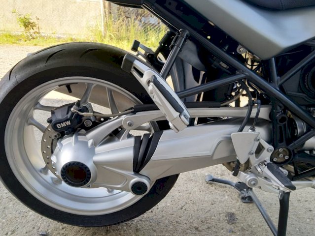 BMW R1200R 1200 cm3, 2006 god.