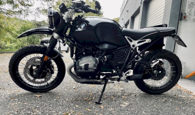 BMW R nine T GS Unit Garage prerada
