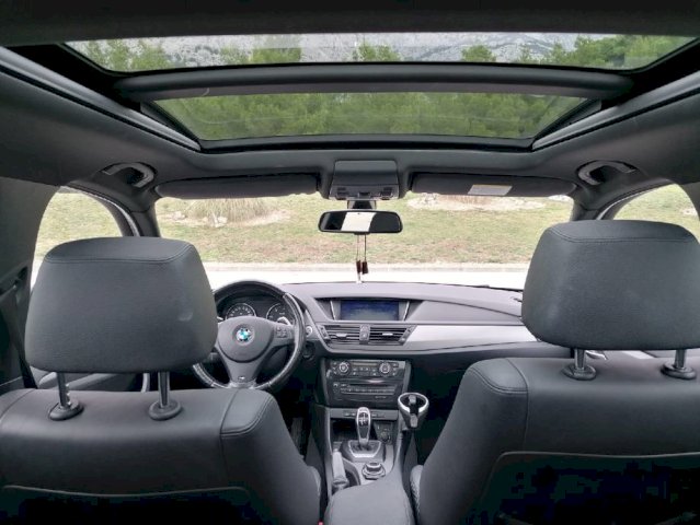 BMW X1 xDrive25d FULL OPREMA