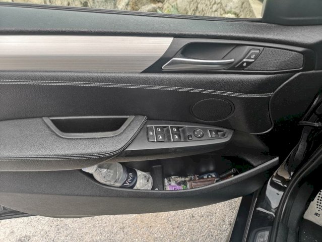 BMW X4 30d M pak 4x4