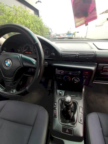 BMW serija 3 316i
