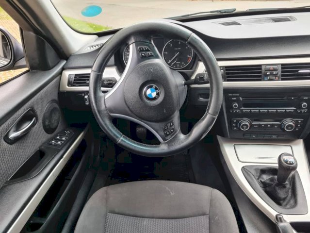 BMW serija 3 318d