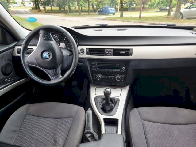 BMW serija 3 318d