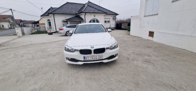 BMW serija 3 320d automatik 135 kv Reg 1 godinu