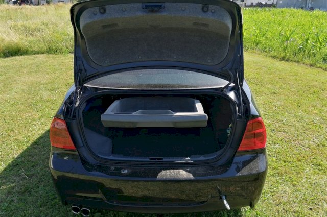 BMW serija 3 330xd karambol