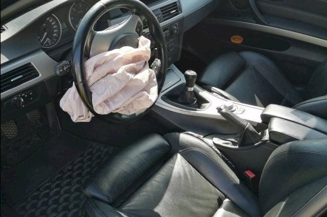 BMW serija 3 330xd karambol