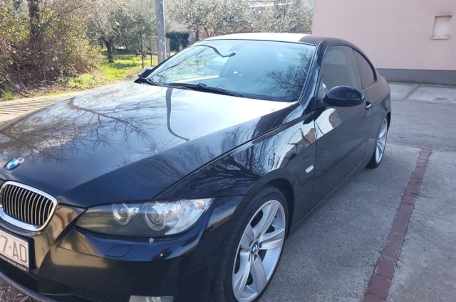 BMW serija 3 Coupe 320d